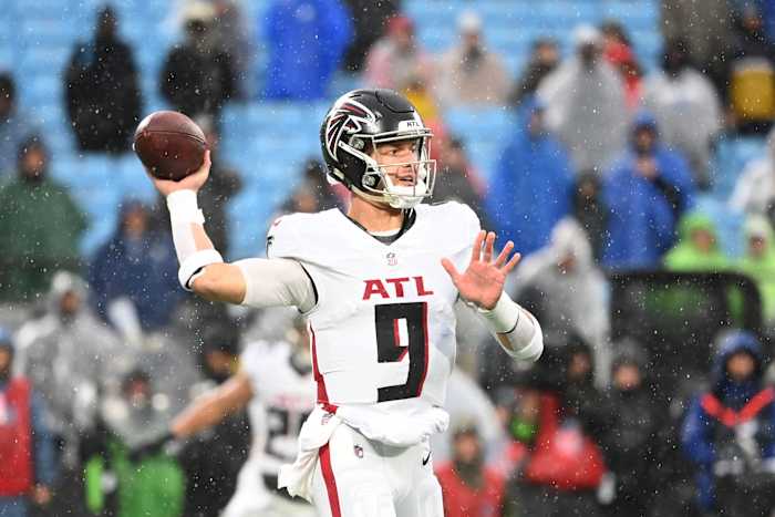 Dec 17, 2023; Charlotte, North Carolina, USA; Atlanta Falcons quarterback Desmond Ridder (9) looks to pass in the third quarter at Bank of America Stadium.